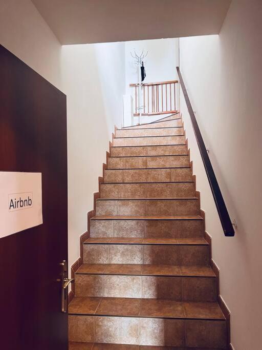 Apartman Se Zahradou 20 Minut Do Centra Prahy Ořech Exterior foto