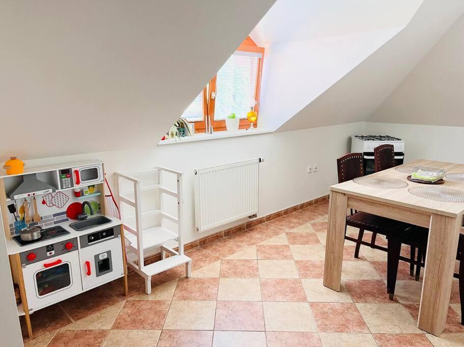 Apartman Se Zahradou 20 Minut Do Centra Prahy Ořech Exterior foto